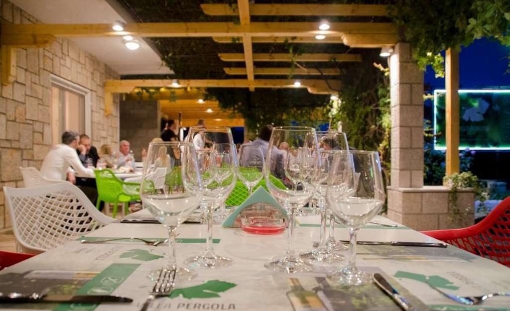 Villa Pergola Trebinje Bagian luar foto